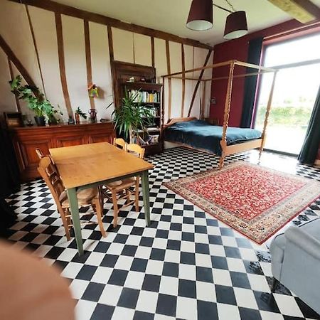 Verchin Chambre Spacieuse Avec Vue Sur Clocher 아파트 외부 사진